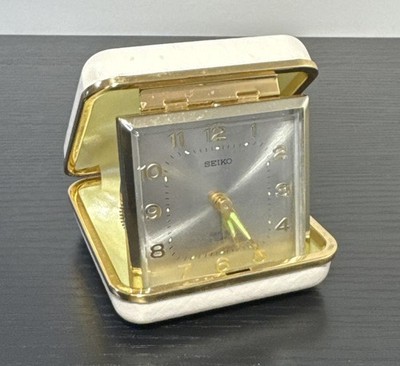SEIKO トラベルアラームクロック ゴールド/グリーン ヴィンテージ物　昭和 Vintage 1960's Seiko Japan Folding Travel Alarm Clock Tan & Gold