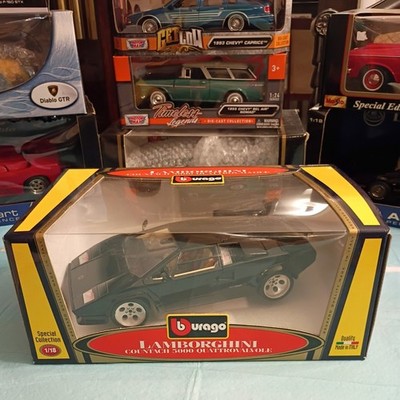 Burago Lamborghini Countach 5000 Quattrovalvole 1988 1:18 Red New In Box NICE!!!