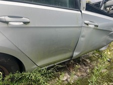 Orig. VW GOLF VII / 7 Kombi Tür hinten rechts komplett L7W silber