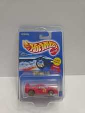 Hot Wheels 1991 Gold Medal Speed Ferrari F40 #69 Gold Lace Wheels W/PROTECTOR
