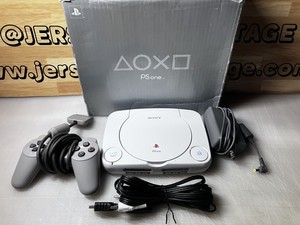 PS one SCPH-101 箱付き 海外製 (動作未確認) _57.JPG?set_id=880000500F