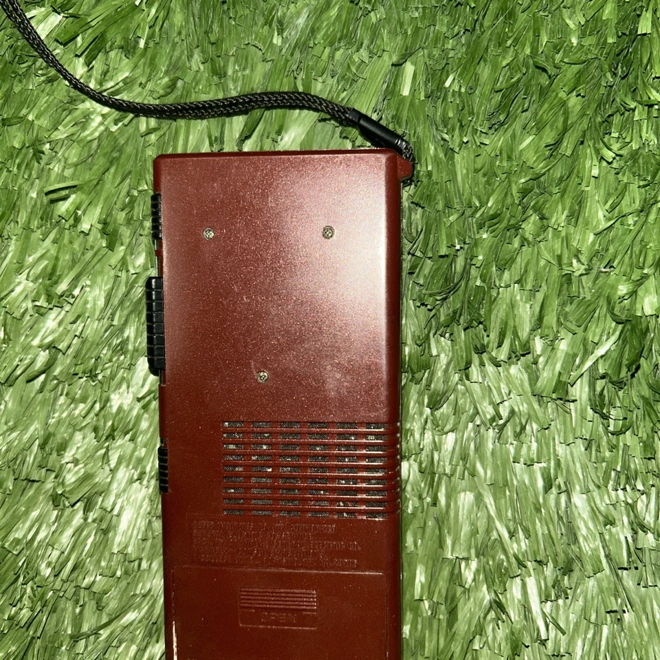 Reproductor/grabador de cintas de microcassette General Electric Foto 3 de 4