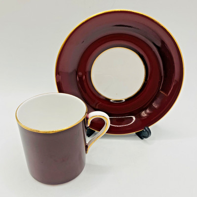 Vintage Toskanisches China Burgunder Kaffee Demitasse Tasse Duo 1947 Bodenstempel - Sehr guter Zustand