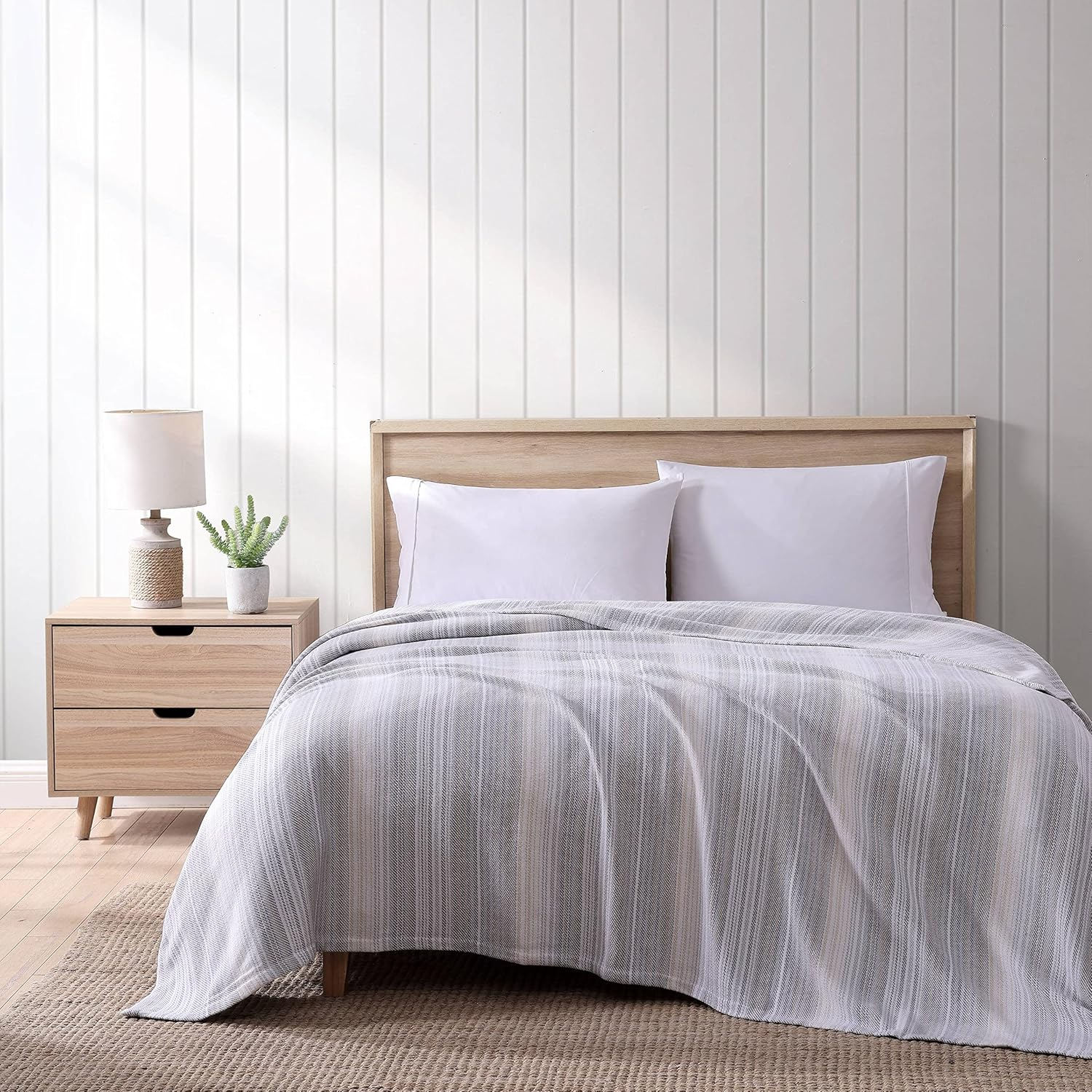 - King Blanket, Soft Cotton Bedding, Lightweight Home Decor for All Seasons (San