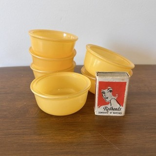 6 x Very Small Vintage Glass Agee Pyrex Pudding Dishes Yellow 3cm Tall!