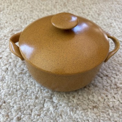 Lindt-Stymeist RSO Honey Mustard Speckled Round Casserole with Lid & Handles