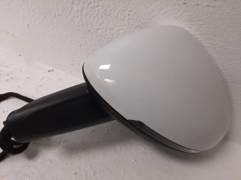 Espejo retrovisor lateral del conductor Porsche Macan 2017 con alerta de punto ciego para 15-19 Foto 3 de 4