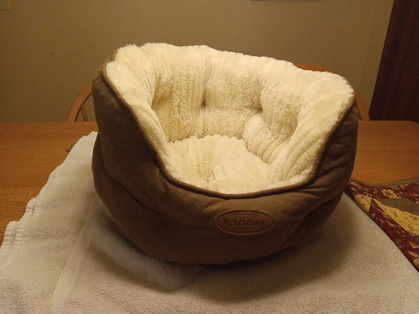 Retriever High-Wall Cuddler Pet Bed, 18 x 18 in.