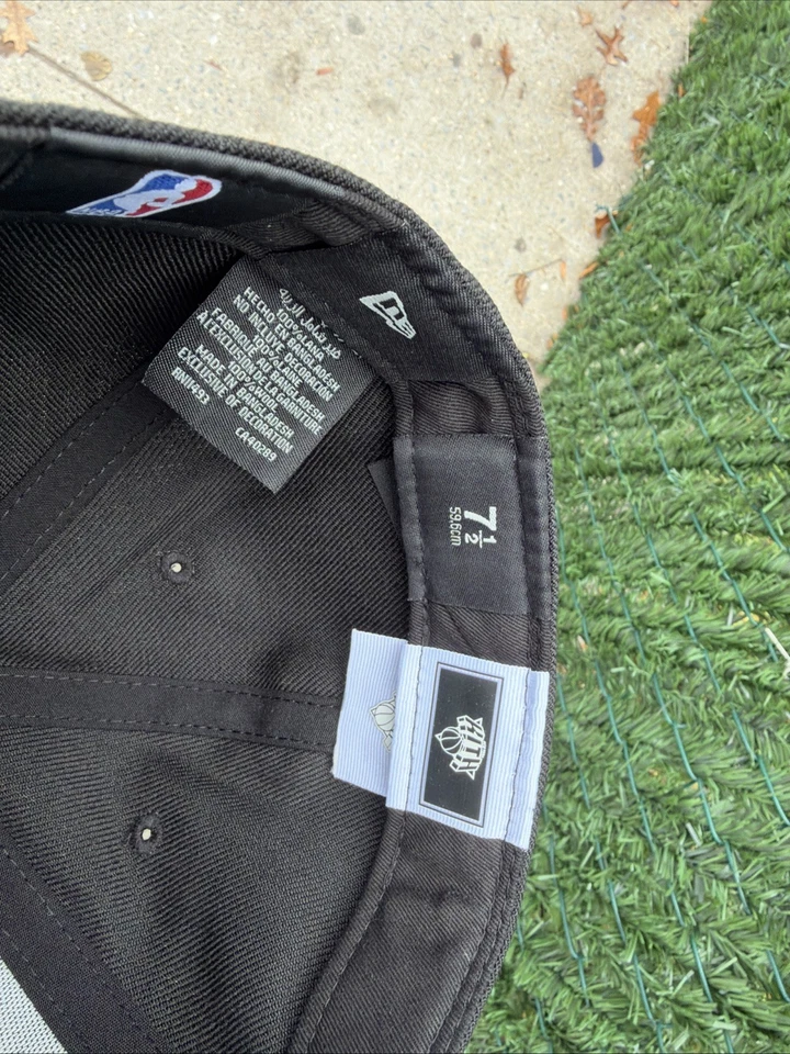 Kith & New Era for the New York Knicks Logo 59FIFTY Low Profile Fitted 7 1/2 - Image 4 of 4