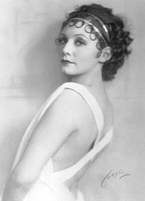Opera Star Zarah Leander 1933 Photo Miss Zarah Leander, striking asnd beautifu
