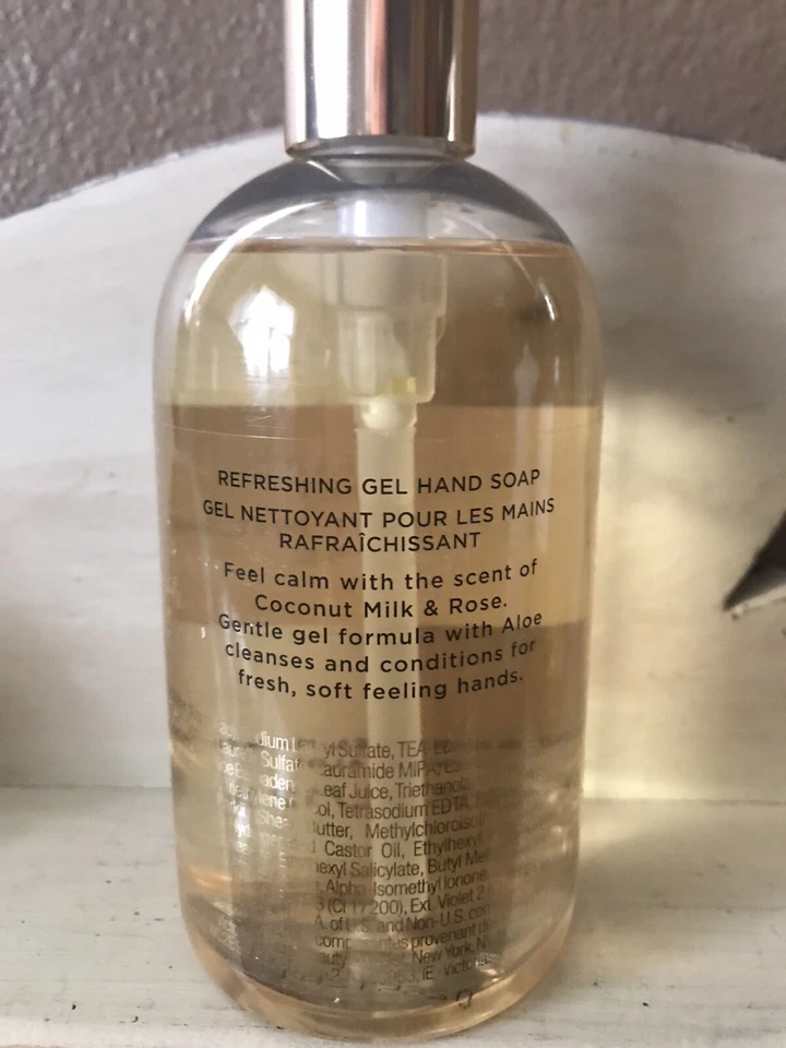 Jabón de manos en gel refrescante PINK By VS leche de coco y rosa 12 fl oz NUEVO Foto 3 de 3