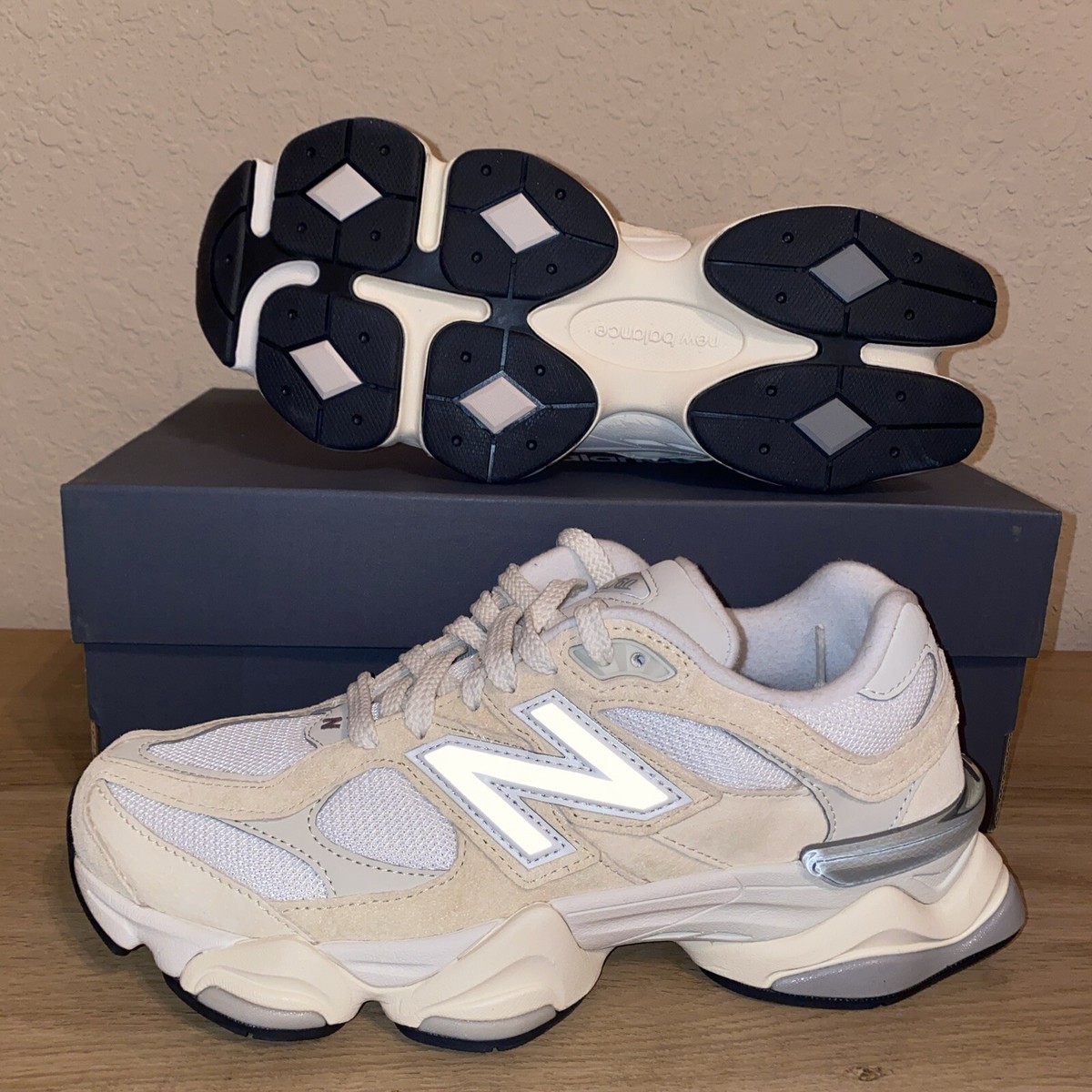 New Balance 9060 'Beige White' U9060WNB Men's Size 8.5 MINT New Balance 9060 'Beige White' U9060WNB Men's Size 8.5 MINT