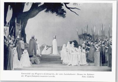 50869776 - Szene aus Wagners Lohengrin Theater