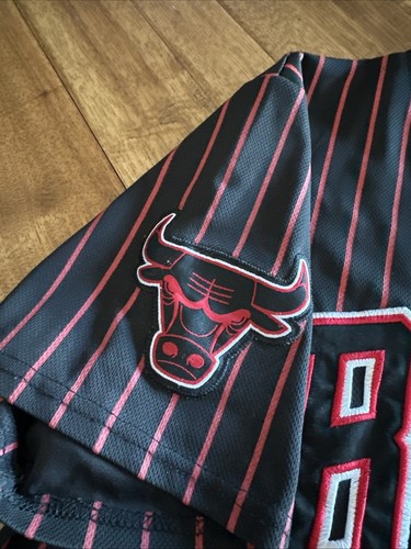 Chicago Bulls Baseball Jersey Men L Spellout Black Pinstripe Basketball 90s Vtg - Picture 4 of 15