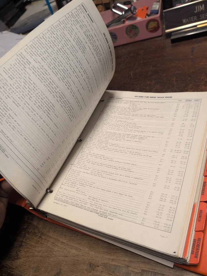 Ford Truck 1976 concesionario álbum libro de datos manual F100 F250 concesionario Bronco Foto 4 de 4