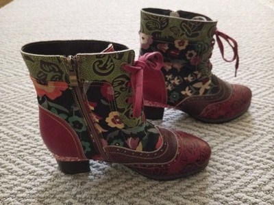 Ankle Boots Floral Textile Red Leather Lace Up Zip Boho Size 40EU 9US Unbranded