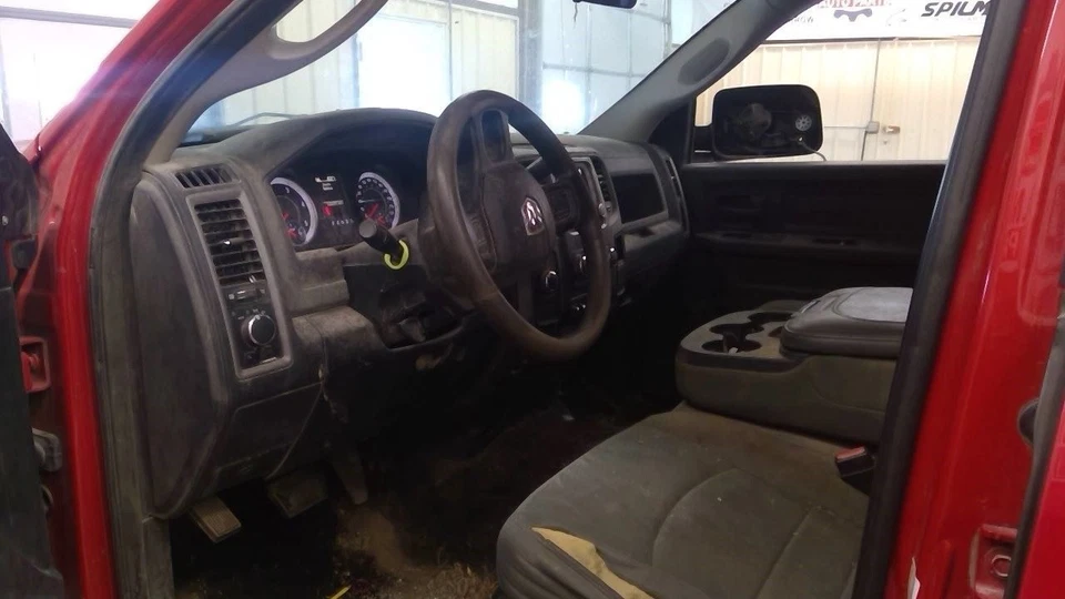 (LOCAL PICKUP ONLY) Rear Leaf Spring Pickup Fits 14-24 DODGE 3500 PICKUP 1717741 Foto 2 de 4