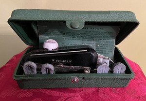 1948 Vintage Singer Buttonholer Model 160506 Templates Case & Instruction Book