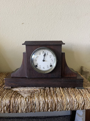 Antique Sessions winding Mantel Clock works but needs repair 17 X 10 X 5