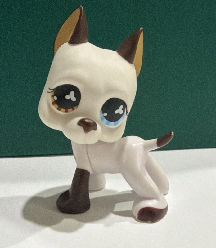 LPS Littlest Pet Shop Great Dane #577 AUTHENTIC  “Tom” 1 Brown 1 Blue Eye