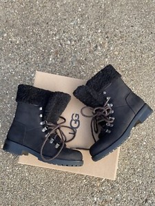 ugg fraser black