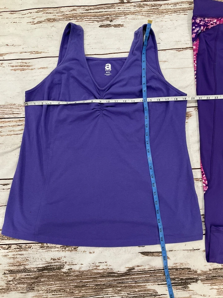 LEGGINGS DEPORTIVOS AVIVA Y CAMISETA SIN MANGAS AVENUE MORADA Foto 3 de 4