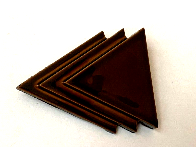 Broche Vintage Art Déco Violette Triangle Superposé - 5,3 Cm - Neuf Sans Emballage