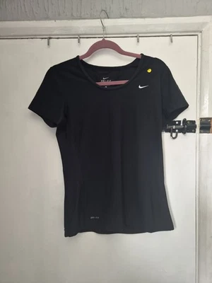 Ladies Black Nike Dri-fit T Shirt In Very Good Condition Size Medium 12-14 - Image 1 of 4