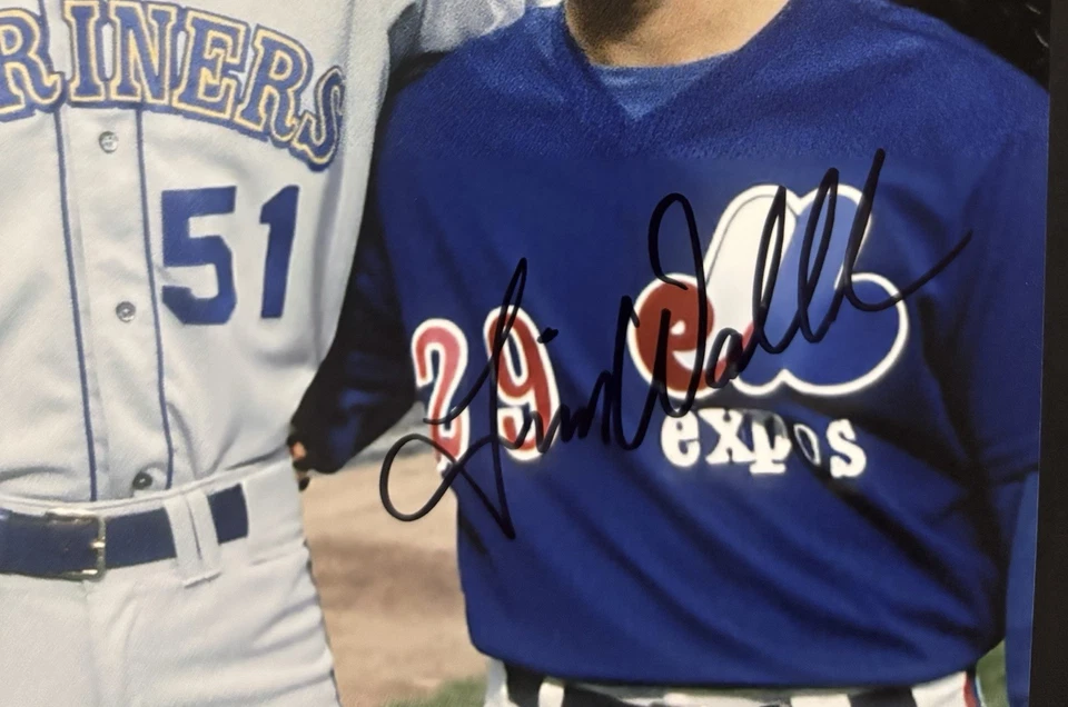 Tim WALLACH SIGNED 8x10 Photo! Montreal Expos! Gold Glove! All Star! MLB! W/COA - Image 2 of 2