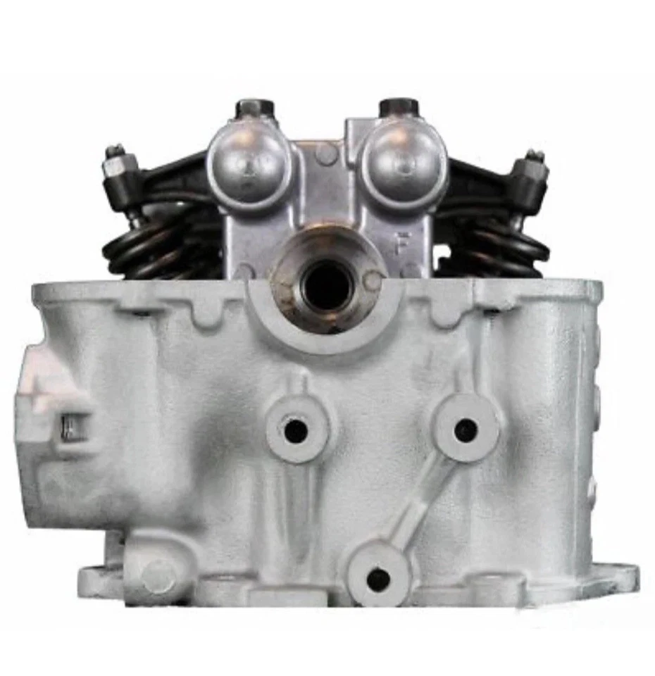 Culata Nissan 2.4 SOHC Z24 Cast# 10W 720 Pickup Pathfinder D21 1983-1988 Foto 4 de 4