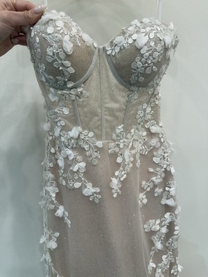 Allure E402 Celeste Size 6 Color champagne/iv/nude Retail$2620
