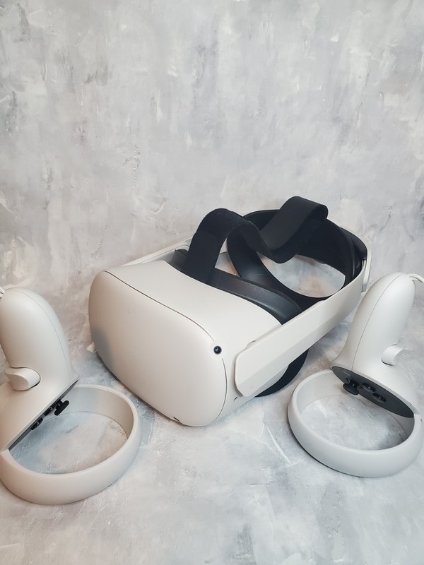 Oculus Meta Quest 2, Standalone VR Headset with 2 Controllers in Original Box