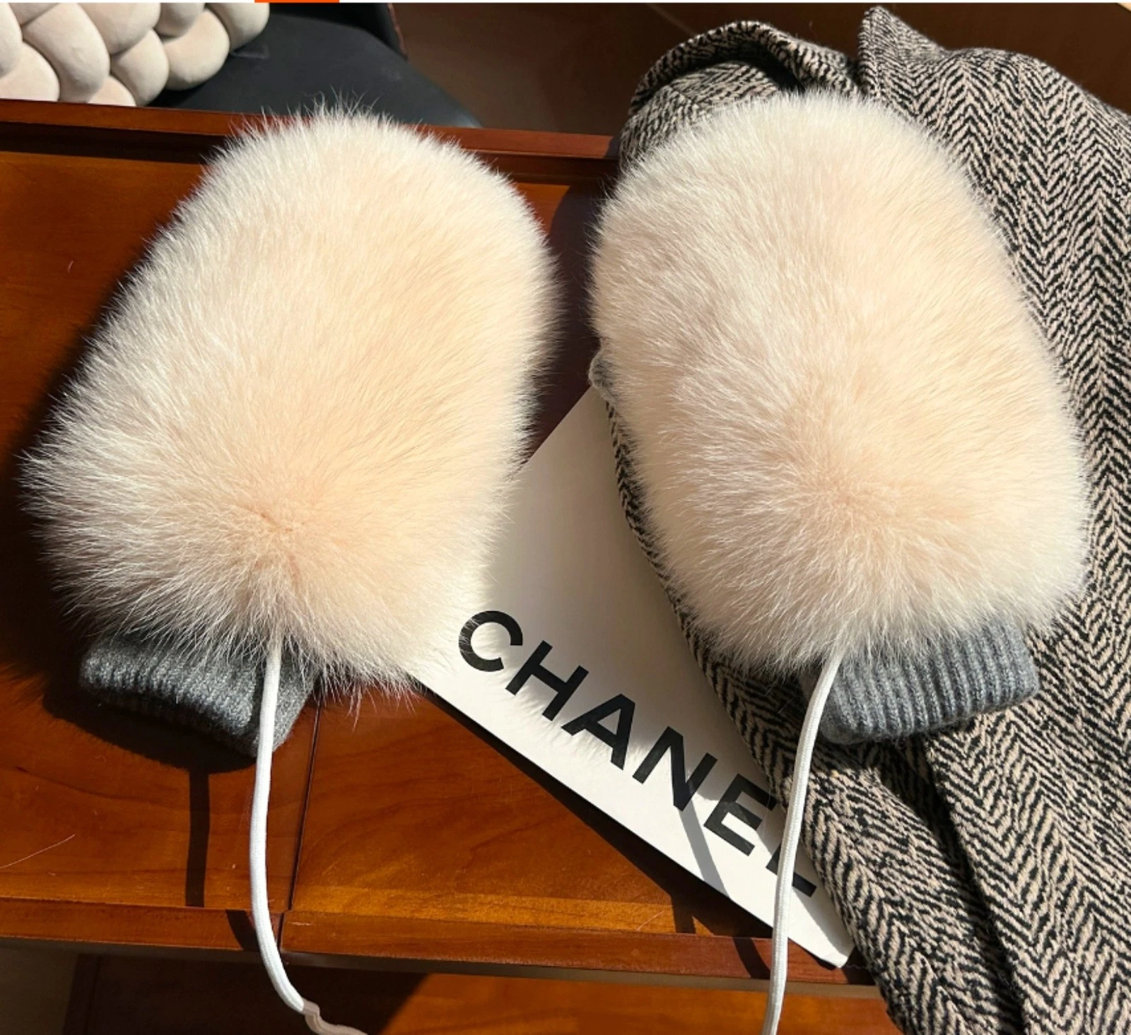 Women's Real Fox Fur Gloves Wrist Mittens W Hanging Rope Winter Warm Gloves