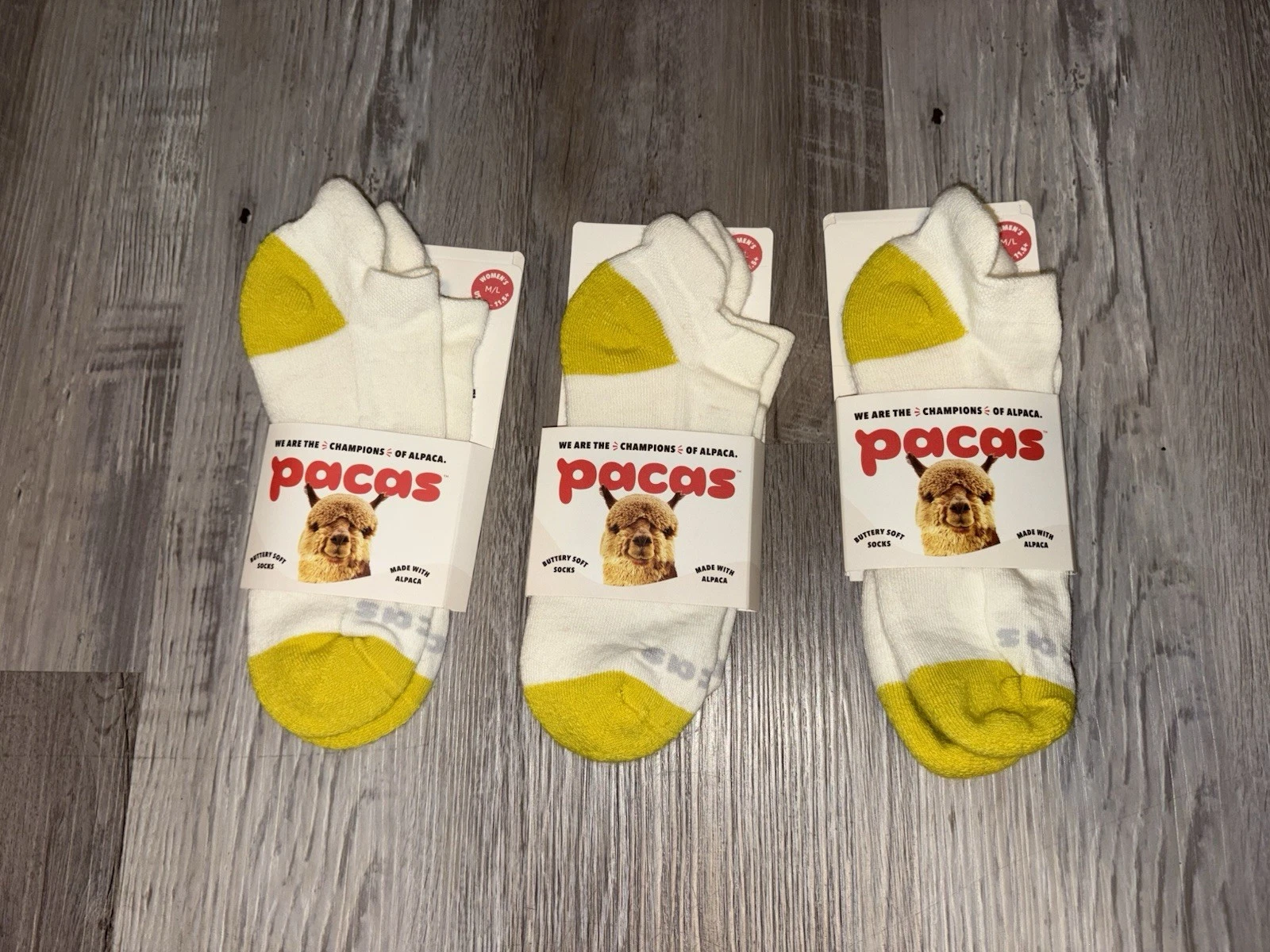 Women’s Low Cut Pacas Socks Medium/Large White Yellow