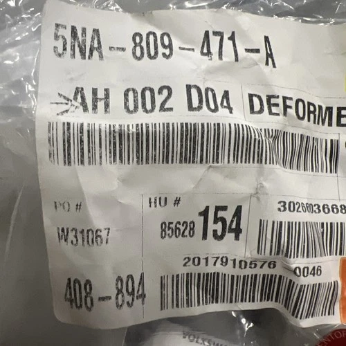 NEW OEM Volkswagen 2018-2023 Tiguan Fender Stay Bracket Mount 5NA-809-471-A