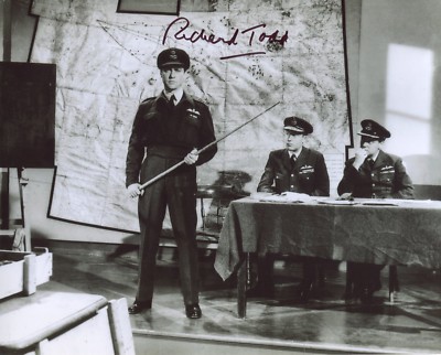 THE DAMBUSTERS Film Foto signiert von Richard Todd IMAGE Nr2 UACC HÄNDLER