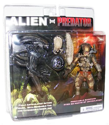 Alien VS. Predator NECA Exclusive Action Figure 2 Pack Alien Vs
