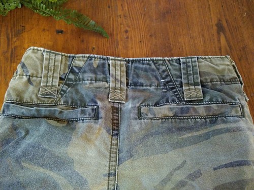 Lee Pipes Boys Camo Shorts Size 4 R Green Camouflage Distressed Cargo - Picture 7 of 7