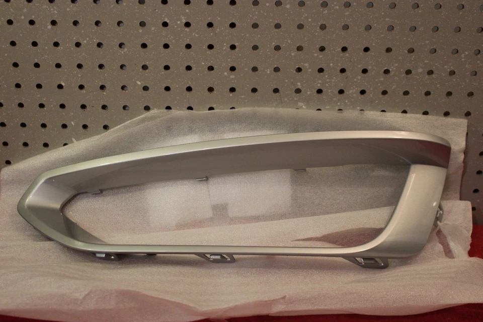 BMW 228I 328I 320I 2014-2016 luz antiniebla izquierda izquierda conductor embellecedor 51 11 7 351 835 OEM Foto 3 de 4