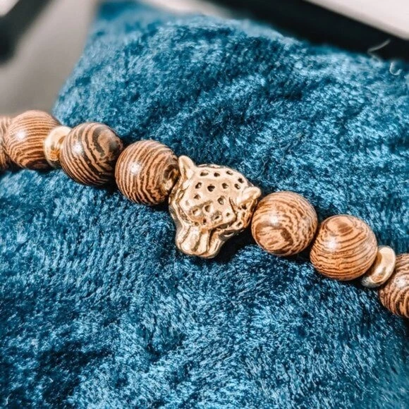 Pulsera Y2K Streetwear Oro Cabeza de Leopardo Cuentas de Madera Natural Hombre Foto 4 de 4