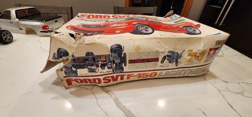1998 Tamiya Ford SVT F-150 Lightning RC Car - Picture 17 of 19