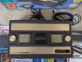 Vintage Mattel Intellivision 2609 Console 9 Games/ manuals / box Untested