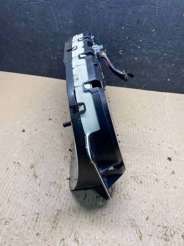 2003 to 2006 Cadillac Escalade Instrument Speedometer Cluster Gauge Q7115 DG - Picture 3 of 8