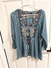 Johnny Was Maya Blouse Size Small Embroidered 3/4 Sleeve Boho Peasant