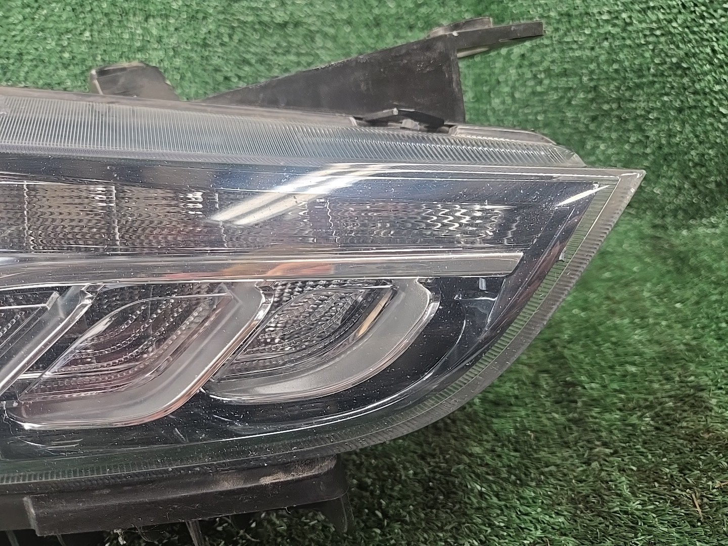 2014-2020 Maserati Ghibli Right Passenger Side Xenon Adaptive Headlight OEM