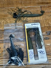 3-Luck E Strike Rick Clunn Trickster 2 Lures 1/4oz. Green Pumpkin & 1/2oz. Black