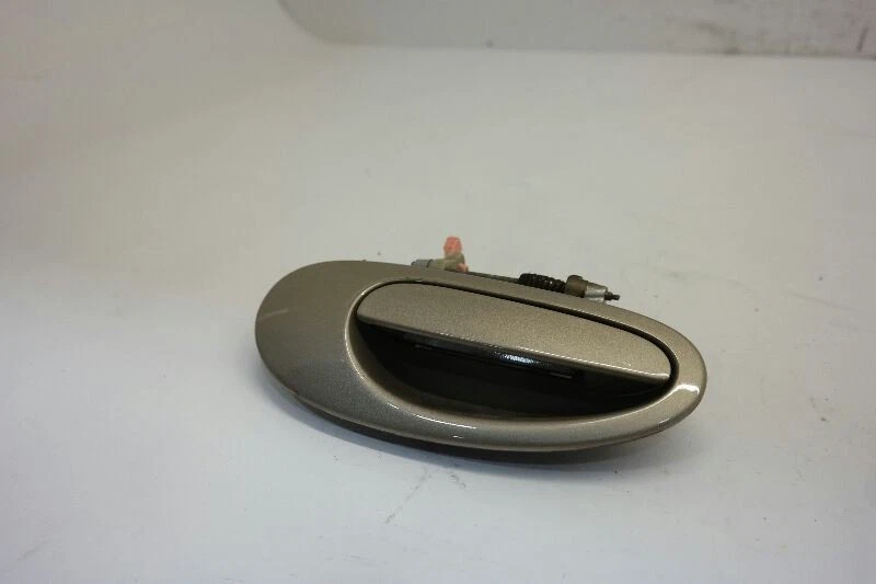 2001-06 CHRYSLER SEBRING RH Passenger Door Handle Exterior Almond Foto 2 de 4