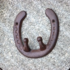 1pc Vintage Cast Iron Horseshoe Hook Wall-mounted Hats Coat Double Hook Home