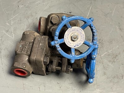 Velan A105N Globe Gate Valve 1/2'' FNPT NPT S-2074B-02TY Lot of 2