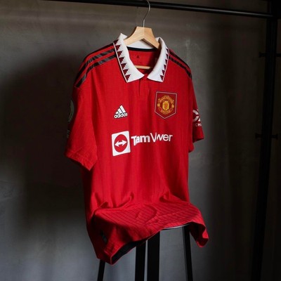 マンチェスター・ユナイテッド 22-23 オーセンティック　ロナウド　CR7 s-l400.jpg